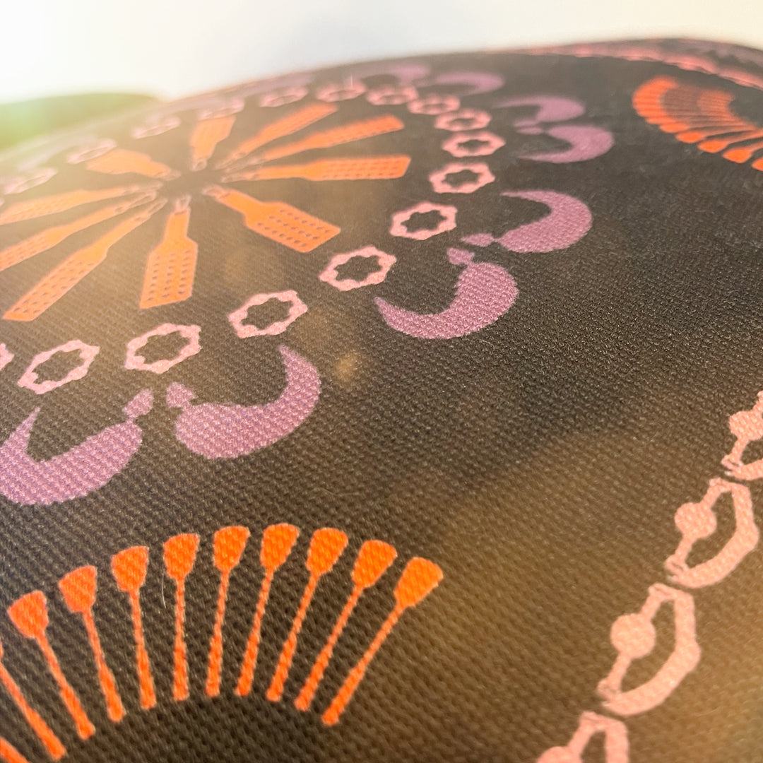 Butt Plug Mandala | Wendekissen, doppelseitiger Kontrastdruck