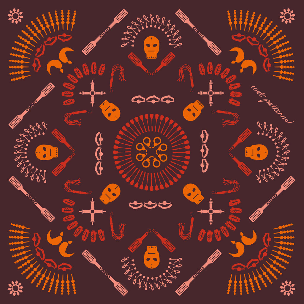 Masked Man Mandala | Unisex Organic Hoodie, Kastanienbraun